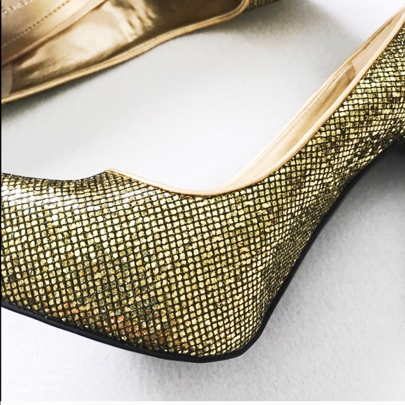 BCBGeneration gold sparkle pumps - Picture 5 of 5
